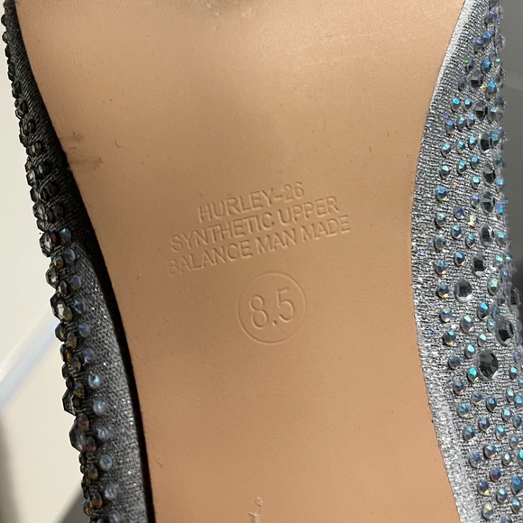 Camille La Vie Bejewelled Kitten Heel NWOT - Picture 5 of 6